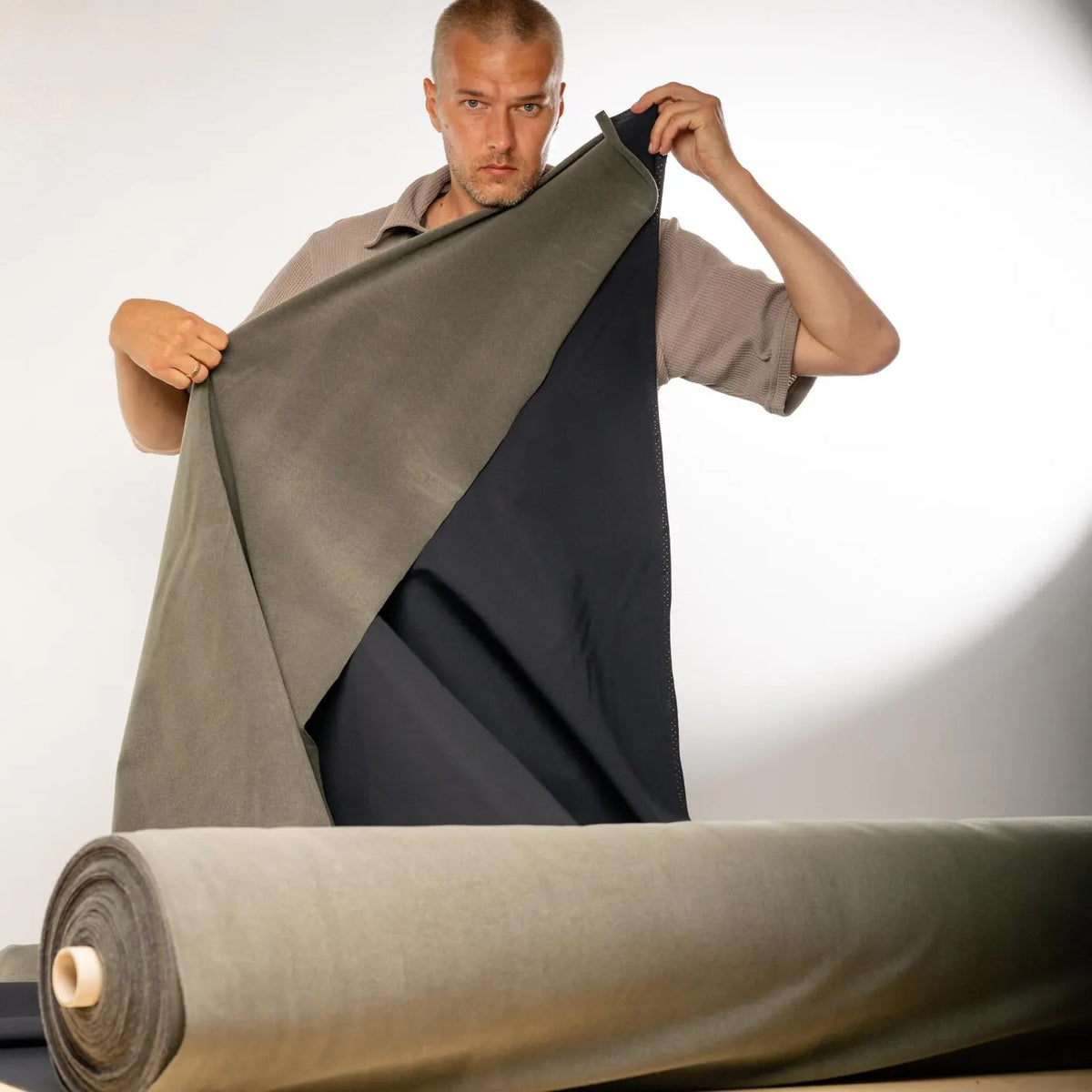 Carvico ARTICA technical stretch fabric – image 2
